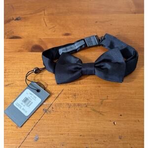 John Varvatos Sleek Classic Black Silk Pre-Tied Bow Tie NWT Adjustable